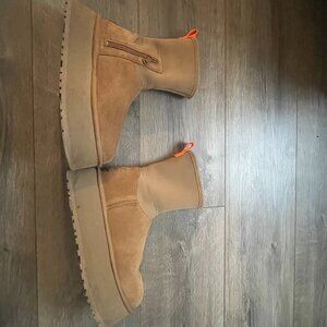 Women's Classic UGG Dipper Boot